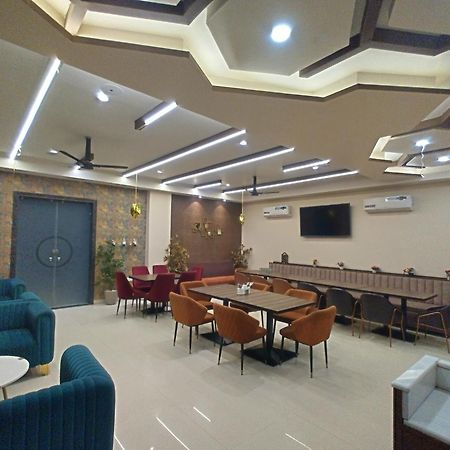 The Imperial Hotel And Convention Centre Kanpur Ngoại thất bức ảnh